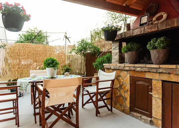 Kantounata Lejlighed *